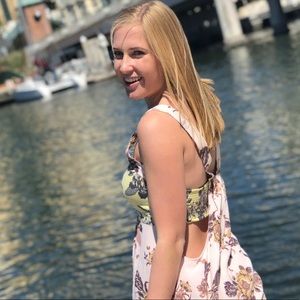 Meet your Posher, Holly